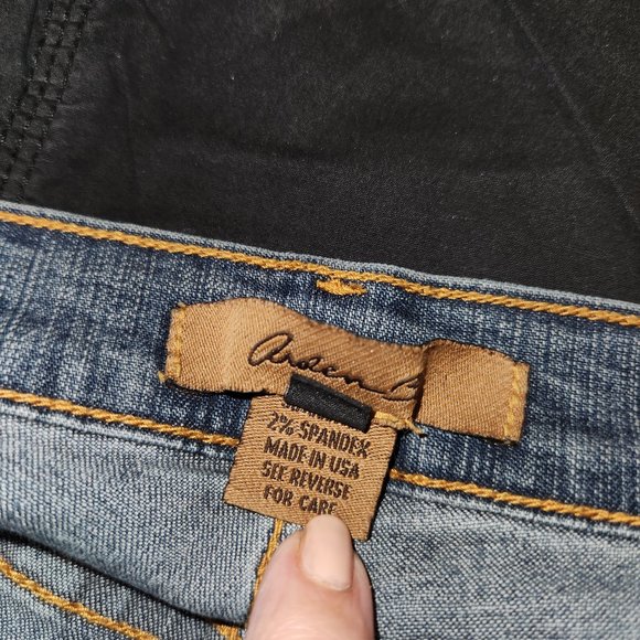 Arden B. Croppped, Cuffed, Stretch Jeans size 12 - Picture 7 of 7
